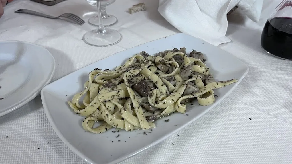 Lee Austin_Le Tre Fontane_Tre Fontane_review