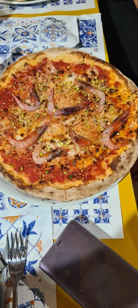 Giovanni Santoro_Camurria Pizzeria-Churrascaria_Tre Fontane_review