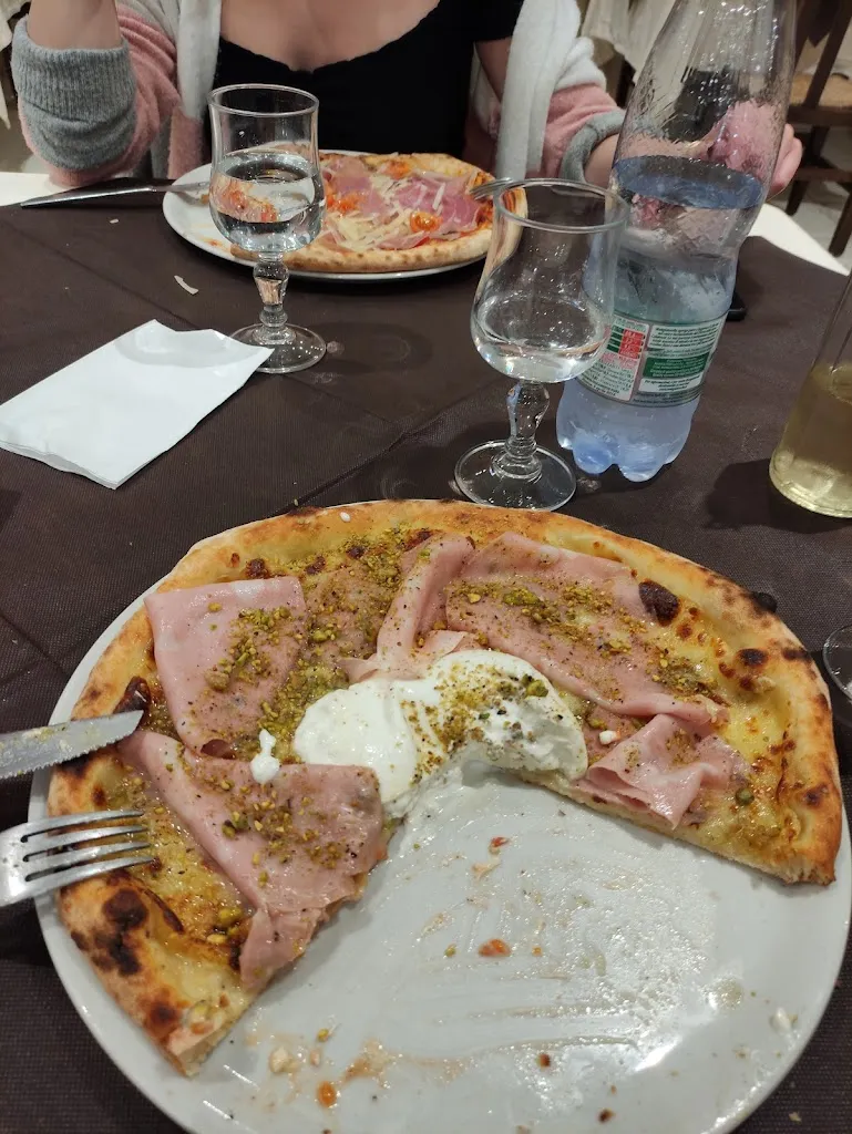 Przemek Szustak_Spaghetteria Pizzeria da Franco_Tre Fontane_review