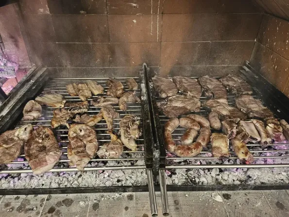 Agriturismo Km64 restaurant in Magliano