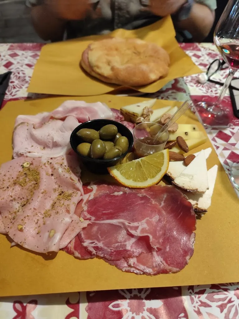 Degustibus bistrot_Trecastagni_slider_image_3