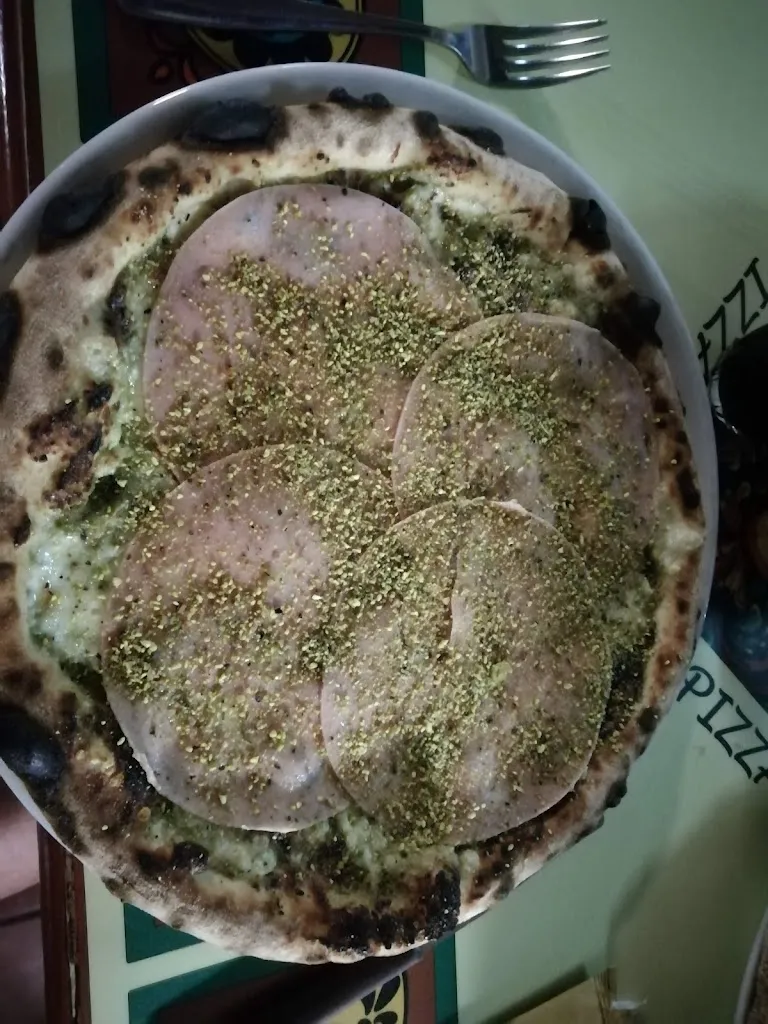 Charlott Oscroft_I Pizzari_Trecastagni_review