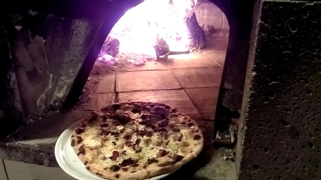 L'Oleandro Trattoria Pizzeria_Tremestieri Etneo_slider_image_2