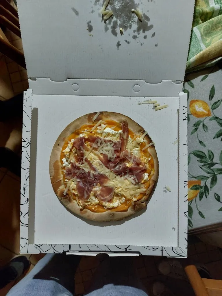 Salvatore Junior Briguglio_Pizzeria A Cuttigghiara_Tremestieri Etneo_review