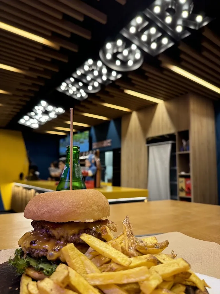 Daria Alberti_Brace Burger_Tremestieri Etneo_review