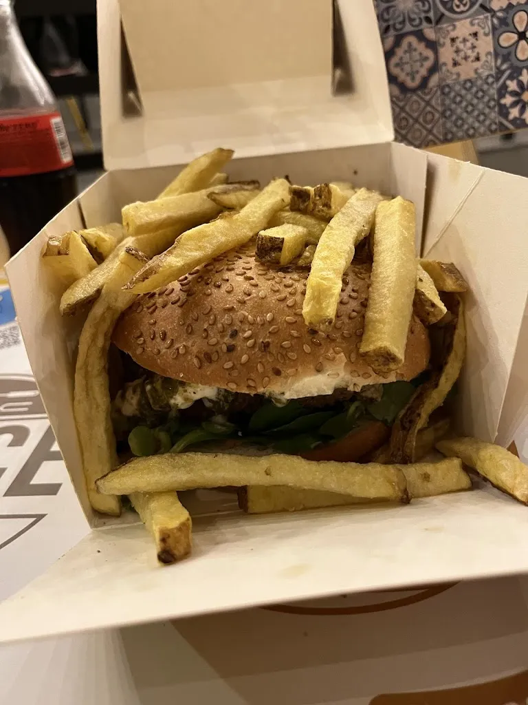 Sonia Sutera_Brace Burger_Tremestieri Etneo_review