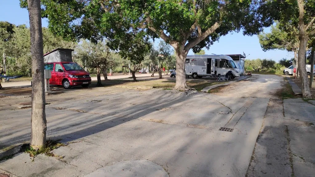 Peter Noble_Athena Camping & Restaurant_Triscina_review