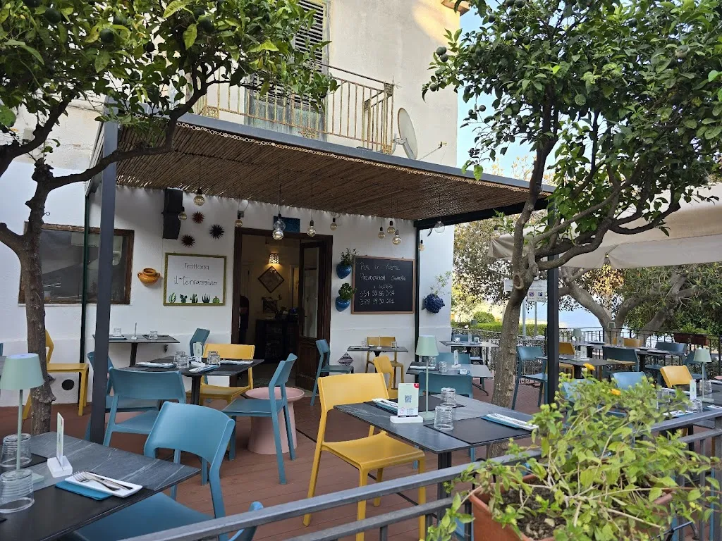 Trattoria Il Terrazzino_Ustica_slider_image_1