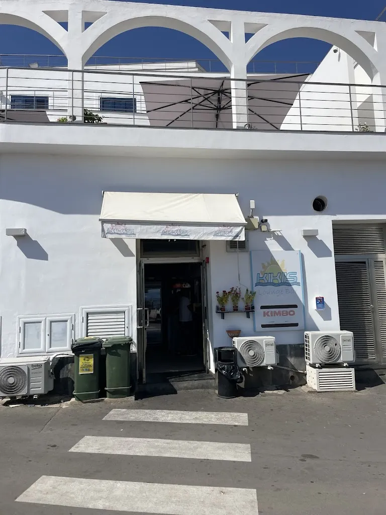 Courtneyw871_Kiki's_Ustica_review