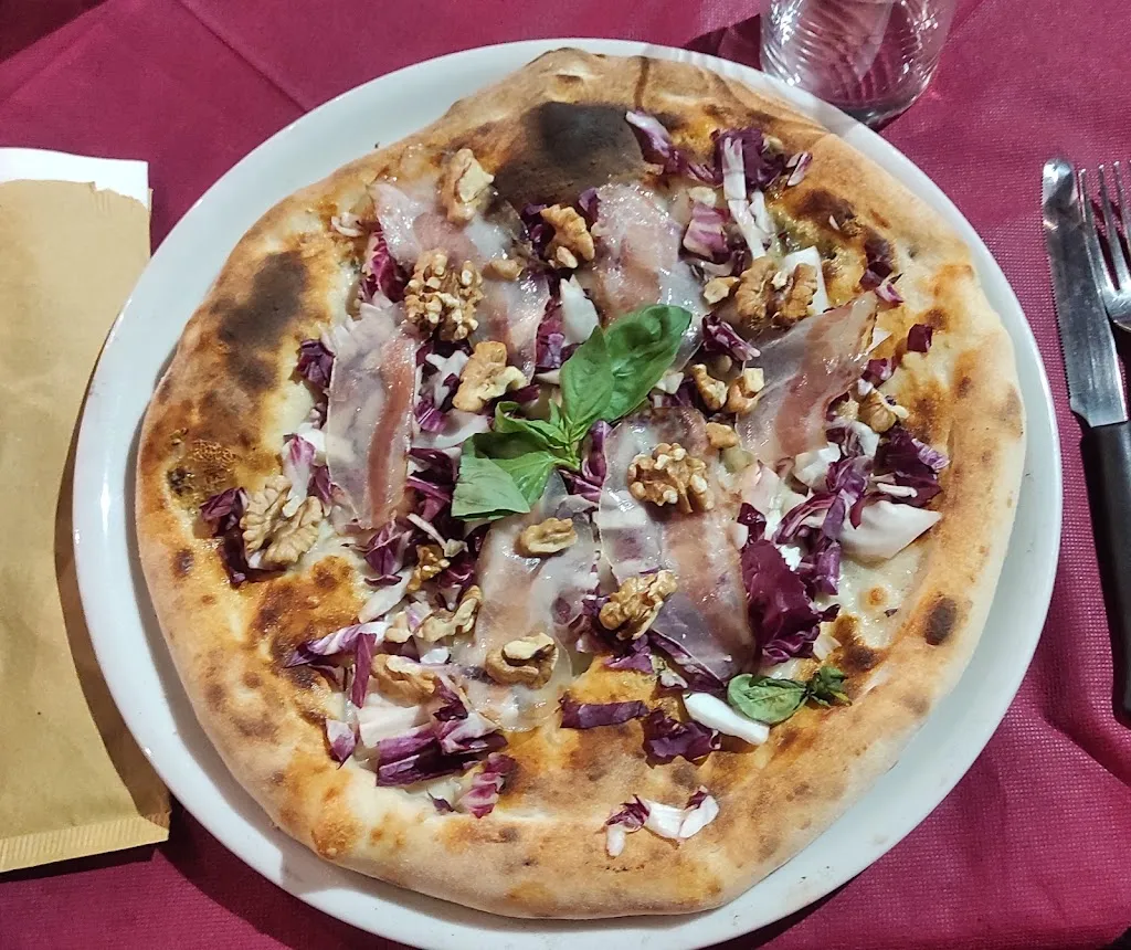 Alla Corte Di Bacco restaurant in Valguarnera Caropepe