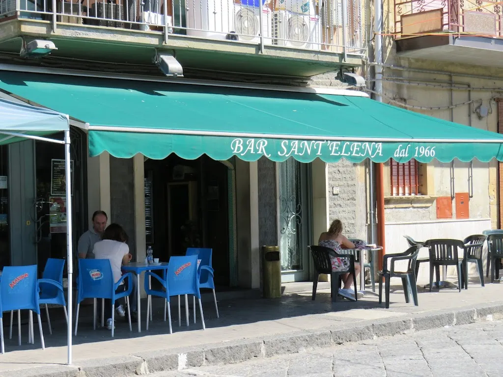 Bar S. Elena restaurant in Valguarnera Caropepe