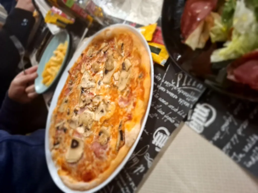 Alessia Filoramo_Pizza&Go_Troina_review