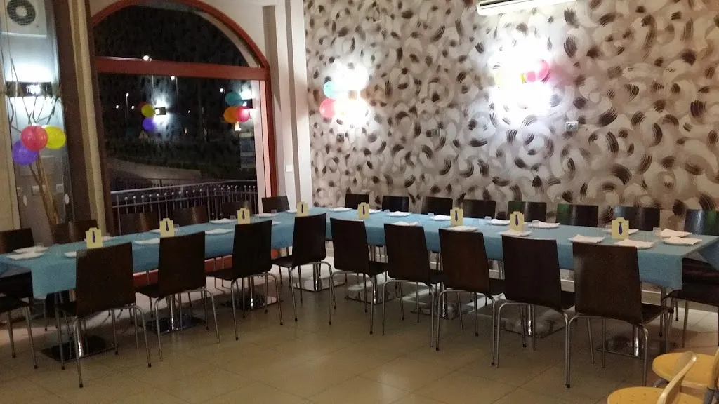 Bar Sunshine restaurant in Troina