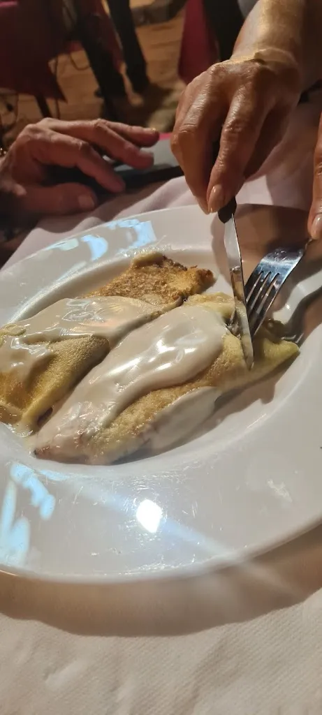 Einat Hersch_New Piccolo Mondo Ristorante Pizzeria Lounge bar_Viagrande_review