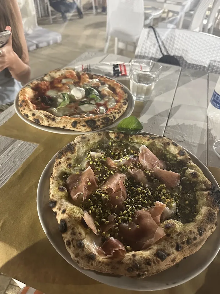 Summer PUB_Venetico Marina_slider_image_3