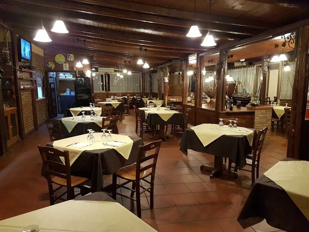 Antó Pizza, Fritti e Ristorante restaurant in Venetico Marina