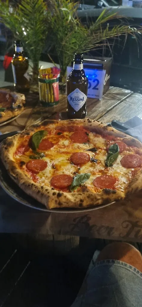 Paul Cullen_A due passi dal mare_Villafranca Tirrena_review