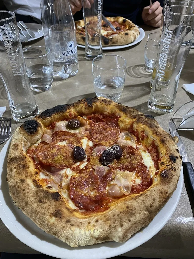 Thomas Laubscher_Storik_Villafrati_review