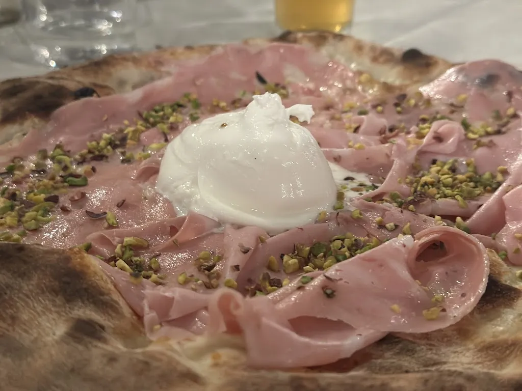 Al Gelso Lucera, PIZZA E ZUCCULARJE ALLA BRACE_Lucera_slider_image_3