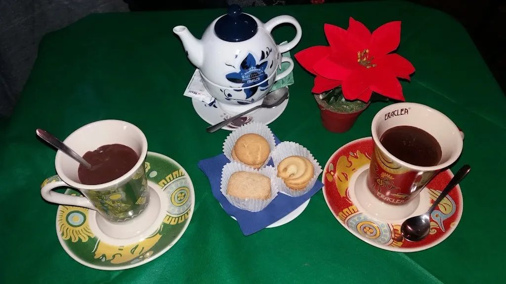 Micol Dolce_LITTLE ROOM PUB/POLLERIA_Villafrati_review