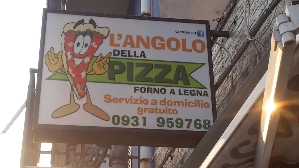 L'angolo della Pizza restaurant in Villasmundo