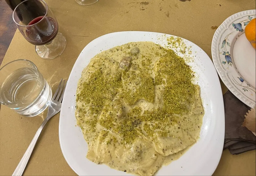 Yuliana_Trattoria La Pentolaccia_Zafferana Etnea_review