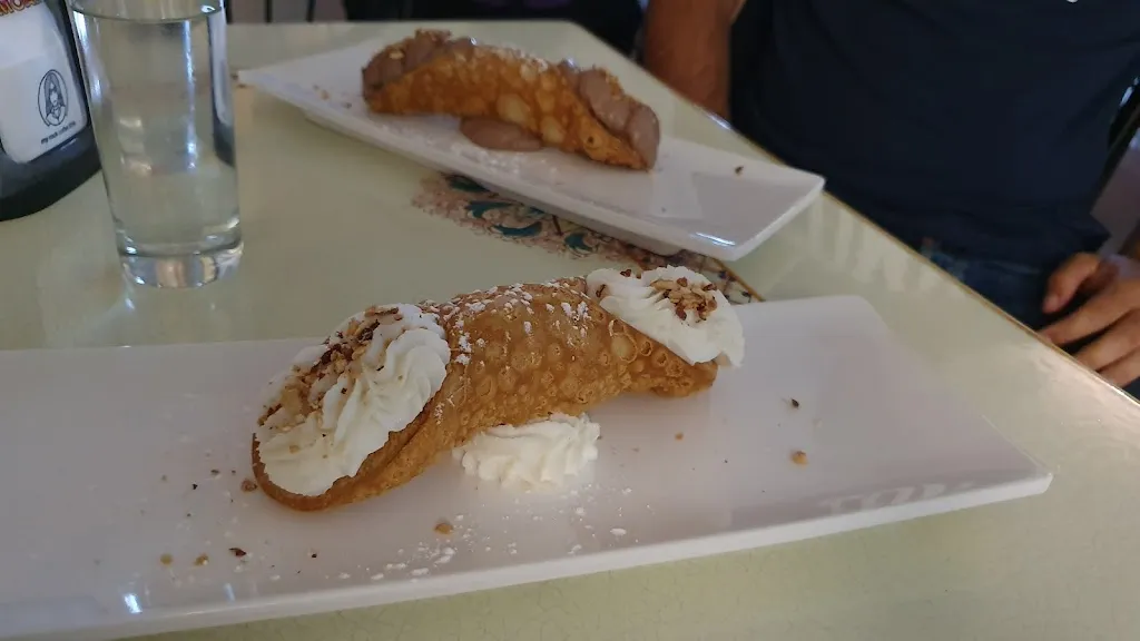 Menu_Bar Amoroso_Vizzini_image_7