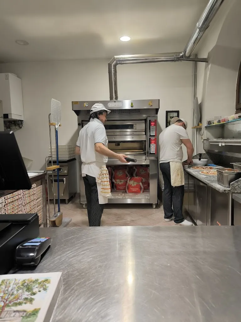 Pizzeria "Da Carmine" restaurant in Aldeno