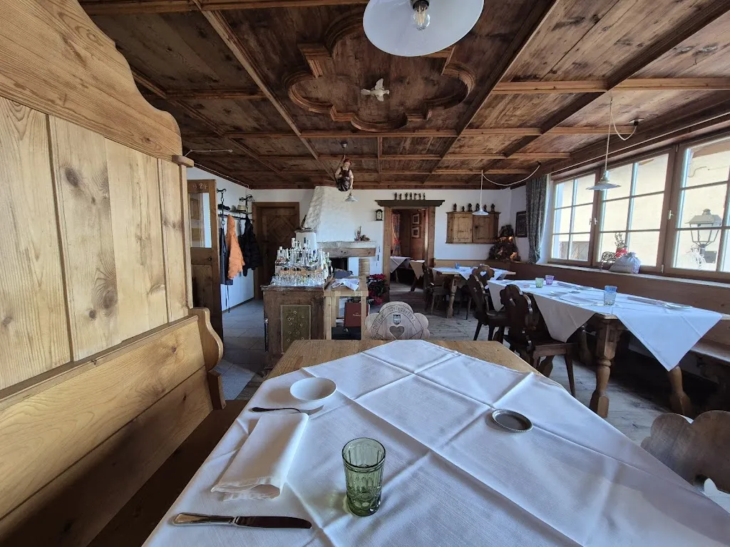 Kürbishof restaurant in Anterivo