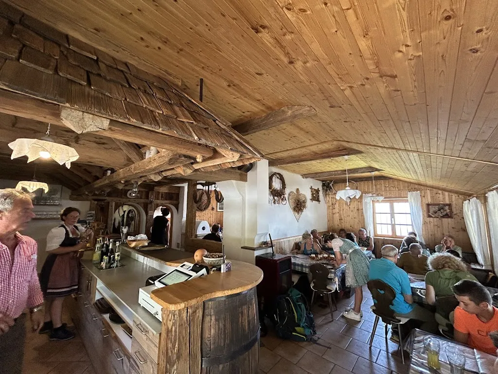 Edoardo Savoldi_Malghette di Anterivo_Anterivo_review