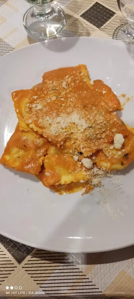 GIOIA PANCINO_Sale & Pepe_Lucera_review