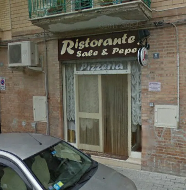 Sale & Pepe_Lucera_slider_image_1