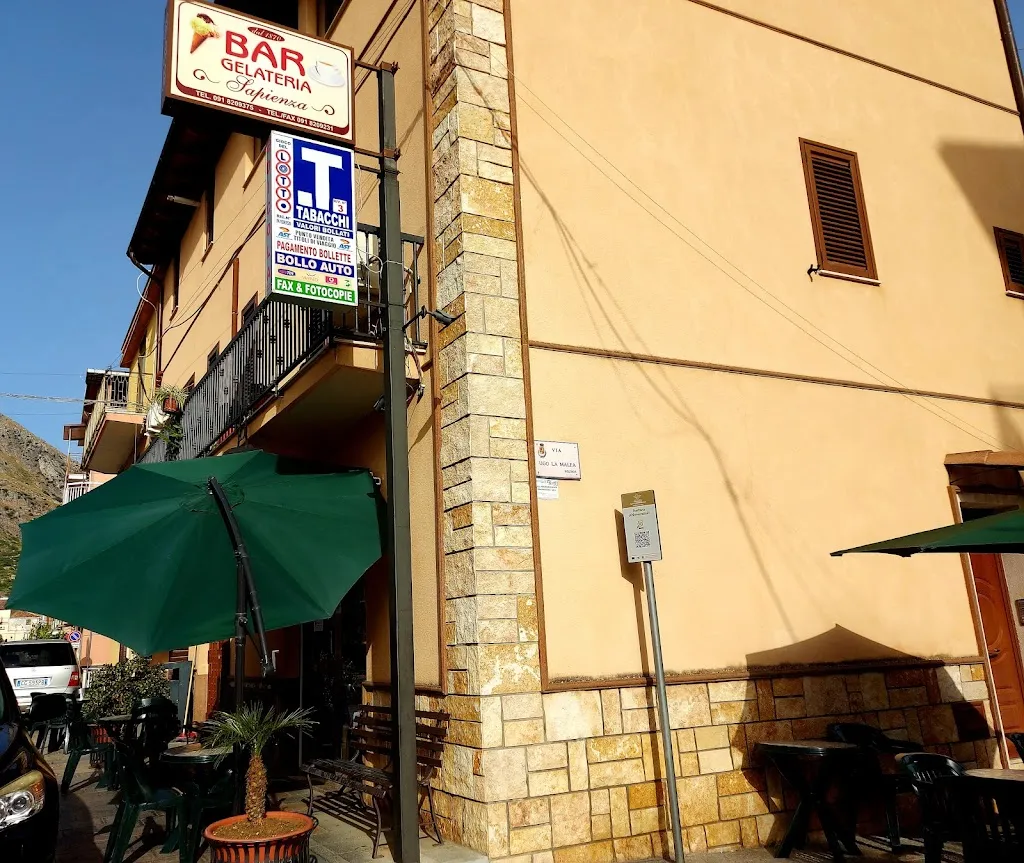 Bar Sapienza restaurant in Ventimiglia di Sicilia