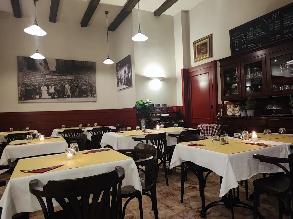 Hotel Trattoria dei Pani restaurant in Ventimiglia di Sicilia