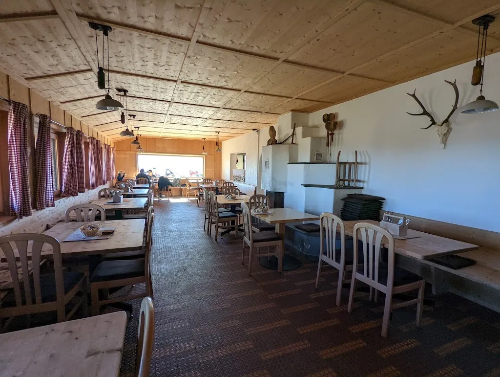 Kuhleitenhütte restaurant in Avelengo