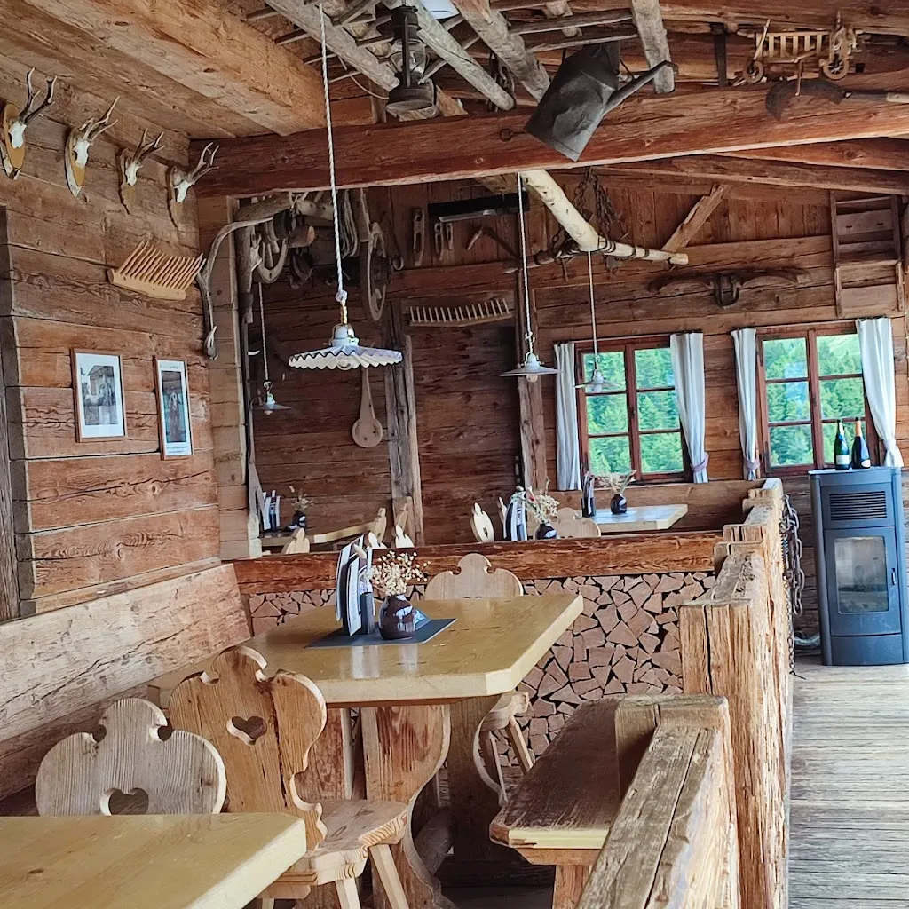 Piffinger Köpfl | Bergrestaurant restaurant in Avelengo