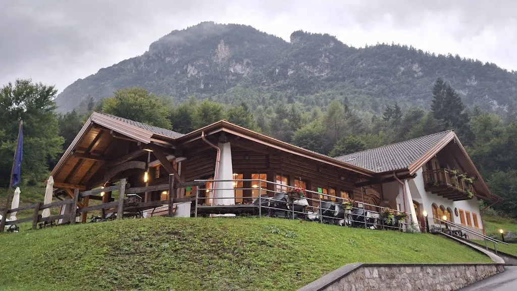 Bar Ristorante Passo Durone Di Calliari Renza Affittacamere_Bleggio Superiore_slider_image_3