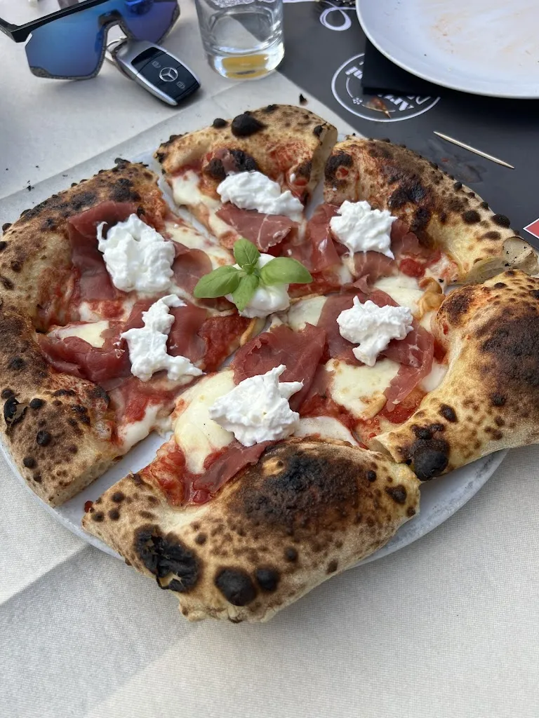 Vincio Denni_Pizzeria Maravé Bocenago_Bocenago_review