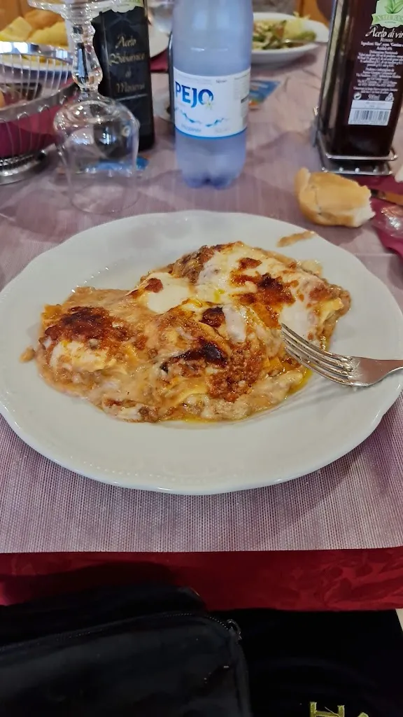 Stefano Grilli_COMPARSA Ristorante Tipico Trentino_Baselga di Pinè_review