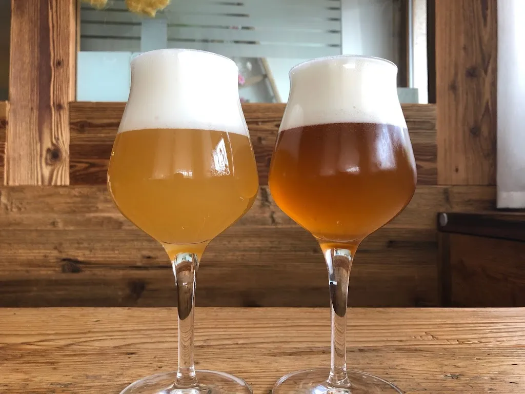 COMPARSA Pizzeria con Birrificio_Baselga di Pinè_slider_image_3