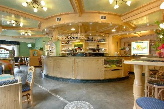 Ristorante Albergo Dolomiti restaurant in Bolbeno