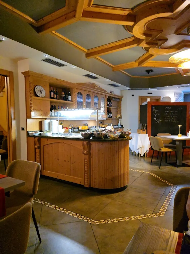 Ristorante Albergo Dolomiti_Bolbeno_slider_image_3