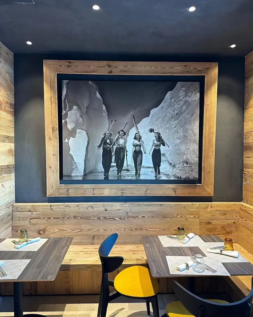 DOSS Alpine Style - Attic Restaurant - Bar - Rifugio_Bolbeno_slider_image_1