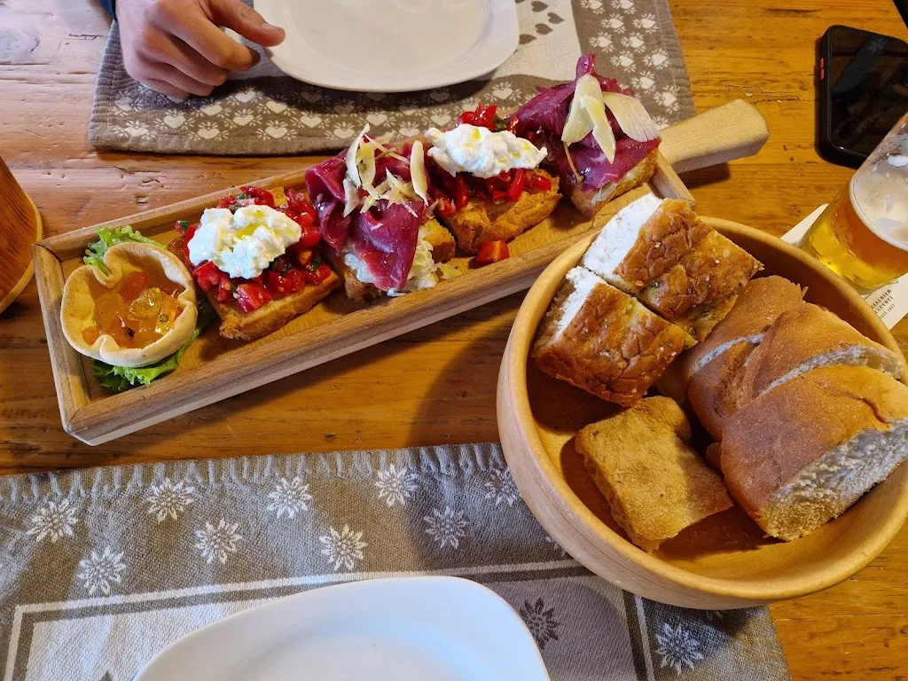 Rifugio La Roda_Andalo_slider_image_3