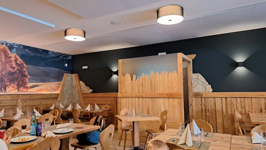 Ristorante Pizzeria Chalet Plan Dei Sarnacli_Andalo_slider_image_1