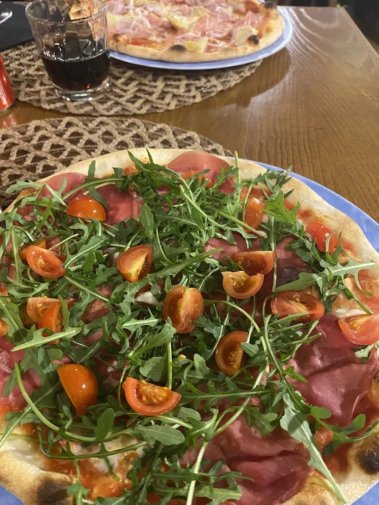 Narmin Fathi_Pizzeria Ristorante Grill_Andalo_review