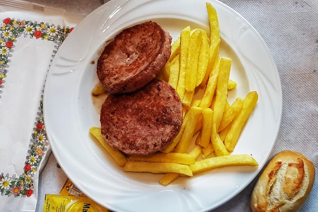 Andrea Cardone_Skibar_Andalo_review