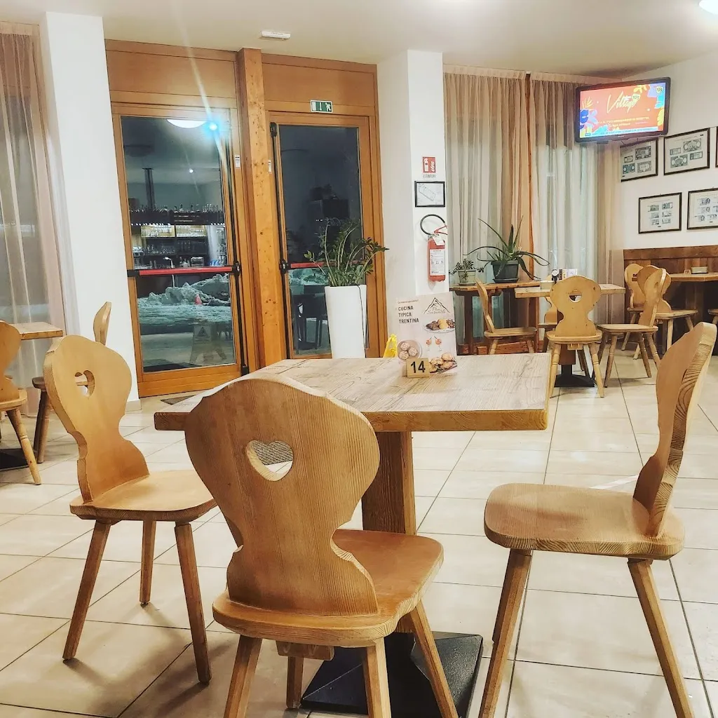 RISTORANTE PIZZERIA CAMPO BASE restaurant in Andalo