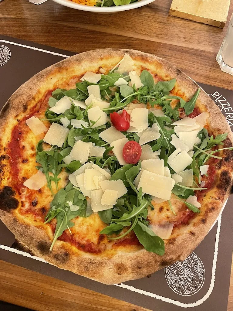 Ahmed Abdulqader_Taverna La Botte - Pizzeria Birreria_Andalo_review