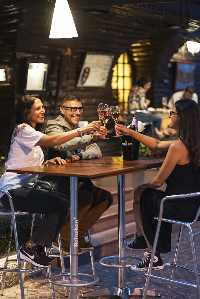 Taverna La Botte - Pizzeria Birreria restaurant in Andalo